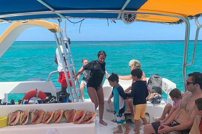 8HR Catch and Grill in Turks and Caicos Islands - Fort George Cay: where the day turns from action to beach time