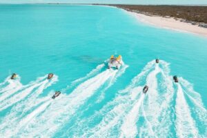 8HR Fullday Private Boat in Gracebay - The 10:00 am start and how the hours get used