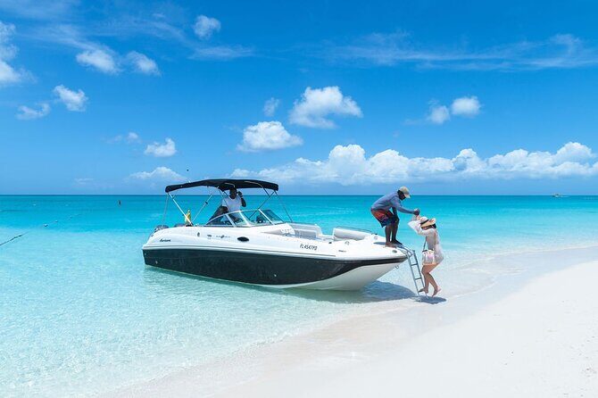 Full day 7hours- beach bbq, snorkel, Iguana island, half moon bay pine cay, Fun! - Key highlights worth clocking before you go