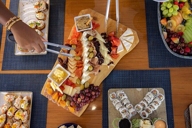 Lady Grace Signature Catamaran Sunset Sail from Ritz-Carlton - Full open bar and hors d’oeuvres: the “snack dinner” reality