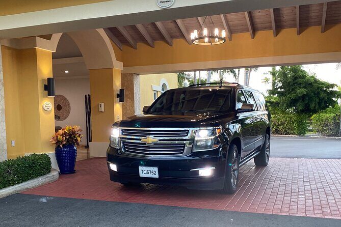 Private Luxury SUV Transfer Providenciales Airport (ONE WAY) - 30 minutes and the comfort factor you actually feel