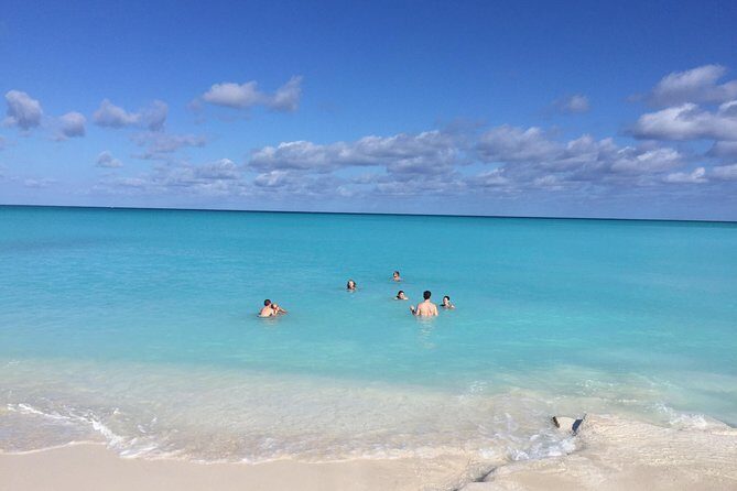 Providenciales Unmissable Sightseeing Tour - Pelican Beach, Long Bay, Blue Mountain, and Sapodilla Bay