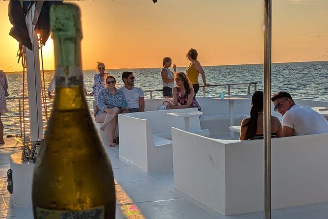 Sunset Cruise from Providenciales - Getting on board: Turtle Cove Marina + pickup that saves time